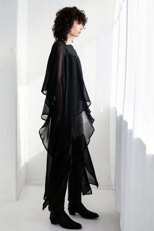 Elara Cape