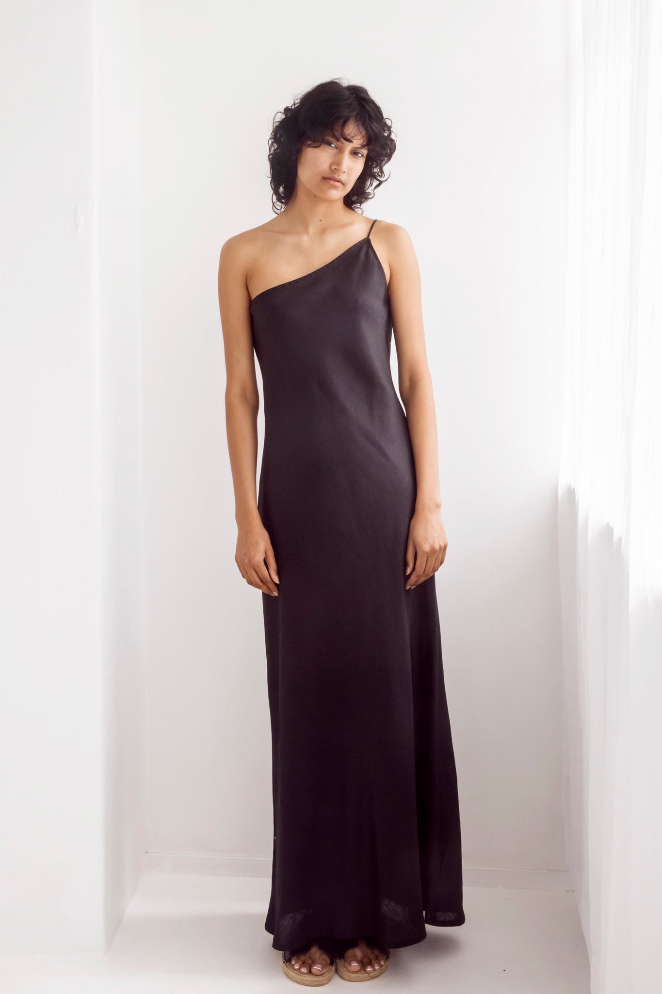Aahana Bias Dress - black